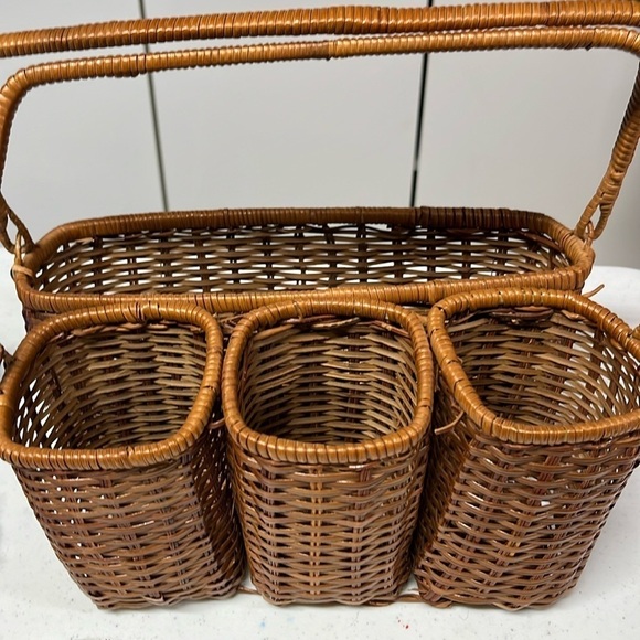 Wicker Napkin and Utensil Holder Vintage - Picture 1 of 6